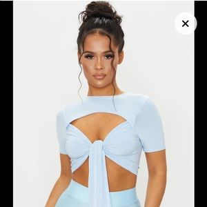 Prettylittlething baby blue tie front crop top